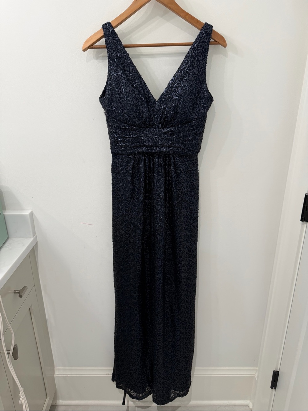 NEW AMSALE Beaded Sequin Plunging V-Neck Maxi Dress Size 4